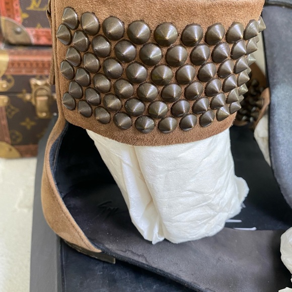 Giuseppe Zanotti Balmain Taupe Studded Gladiator Sandles - Picture 3 of 5